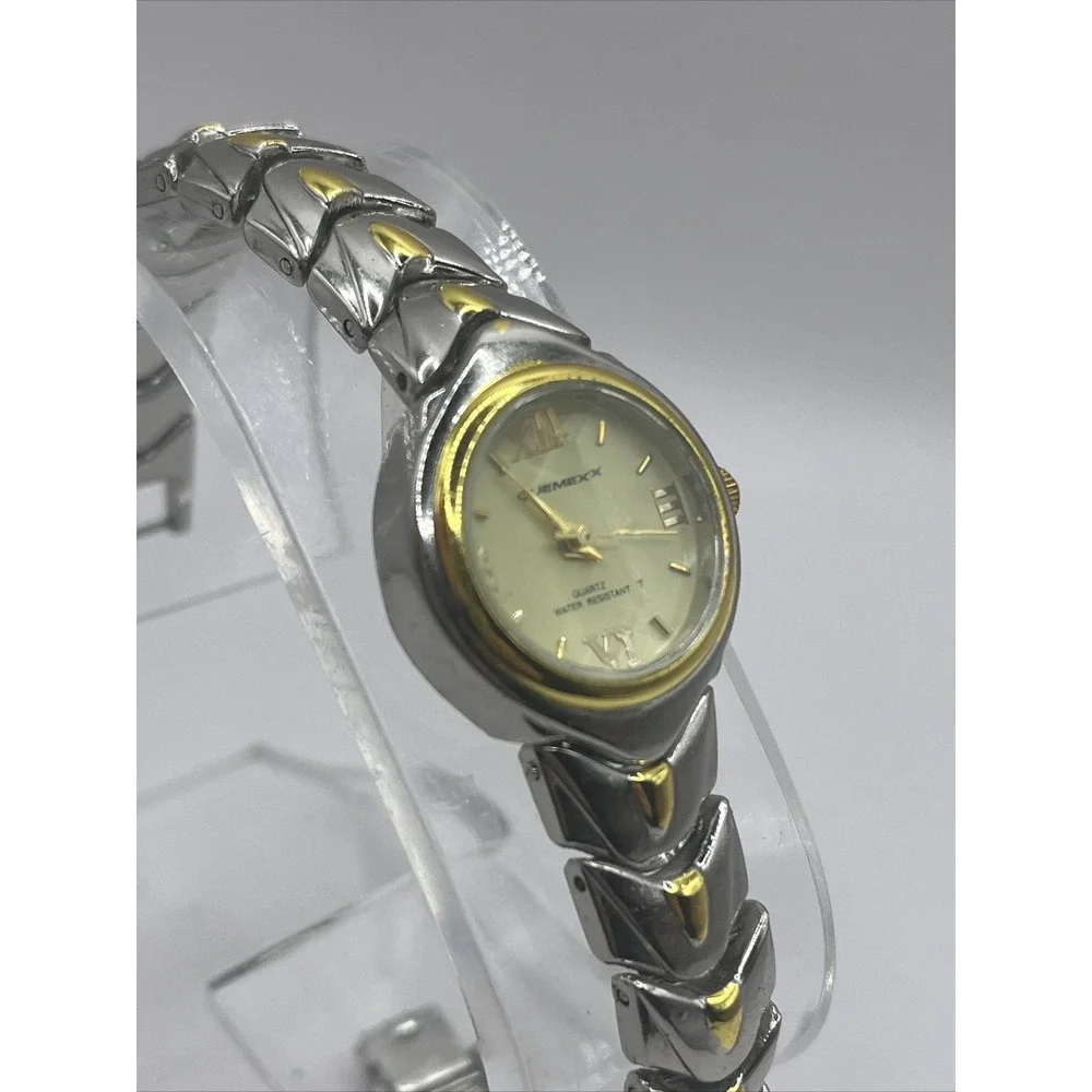 Quemax‎ Women's Quartz Watch Two Tone Band- New Battery